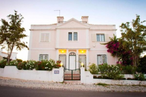 Villa Camilla 6 bed/bath villa close to the Marina